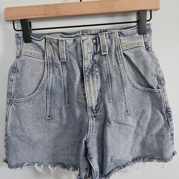 Adriano Goldschmied Blue Denim Shorts W/ Raw Hem Size 24R - Picture 2 of 5